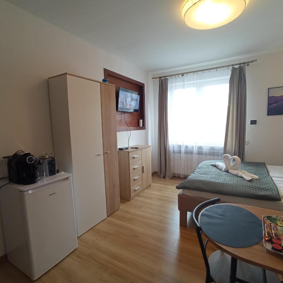 Apartament Willa Jacuu ชเจอร์ค ภายนอก รูปภาพ