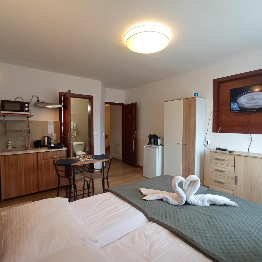 Apartament Willa Jacuu ชเจอร์ค ภายนอก รูปภาพ